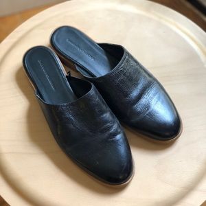 [SOLD] Zara leather mules